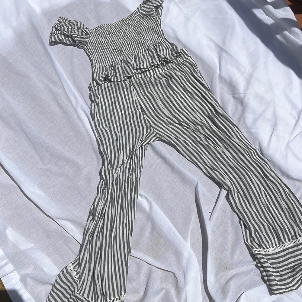 Aeropostale striped matching set!